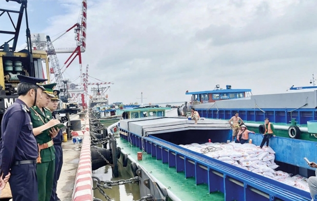 hai quan khu vuc xvii tinh gon bo may thuc day thuan loi thuong mai