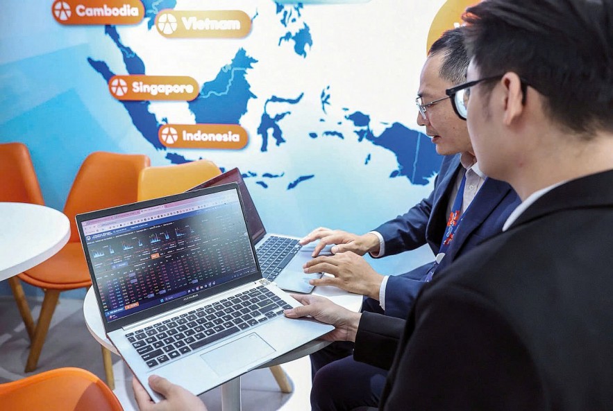 Kỳ vọng “tạo kim cương” từ áp lực tái cơ cấu vốn