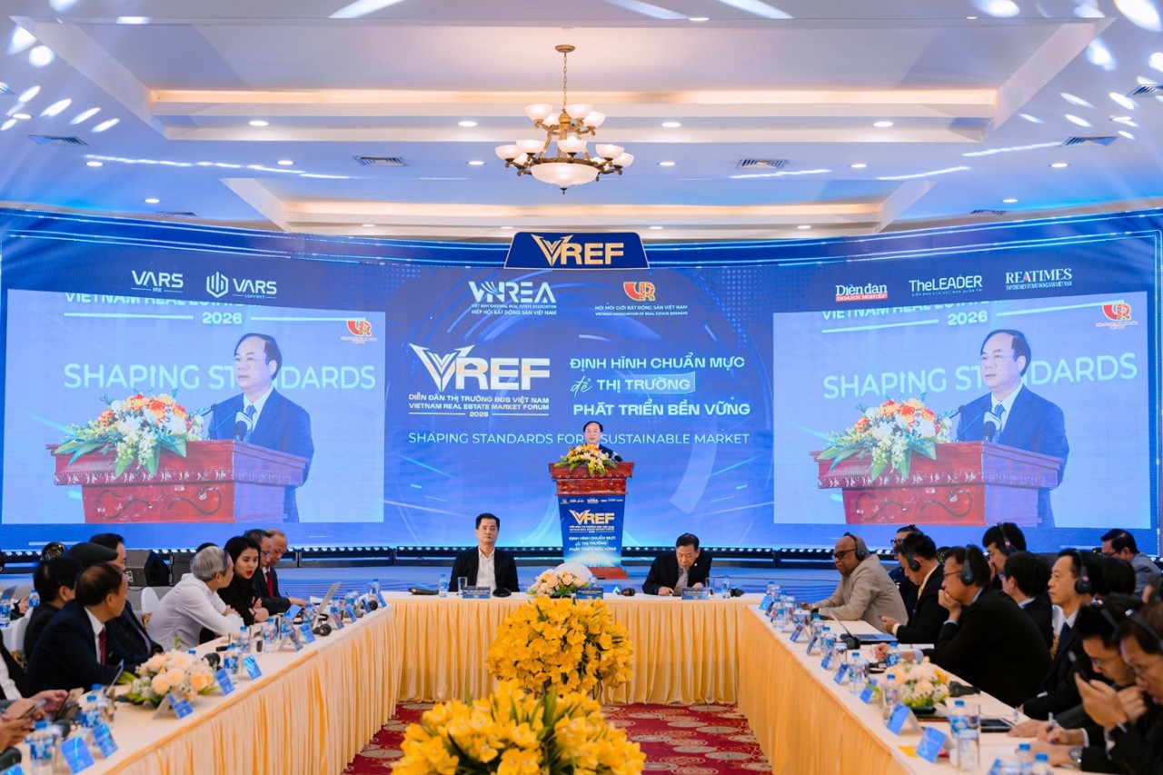 Thứ trưởng Bộ Xây dựng Nguyễn Văn Sinh: Thách thức về giá và cơ cấu sản phẩm vẫn hiện hữu