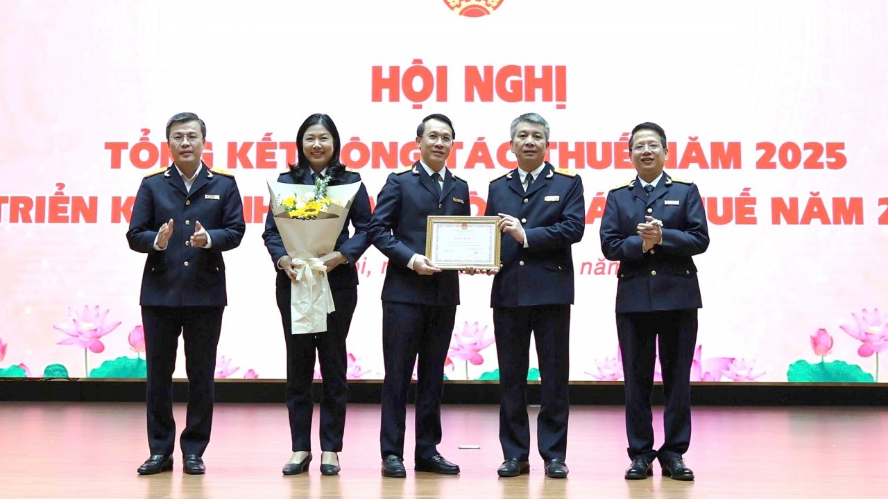 som xay dung co so du lieu 360 do phuc vu quan ly thue khoi doanh nghiep lon