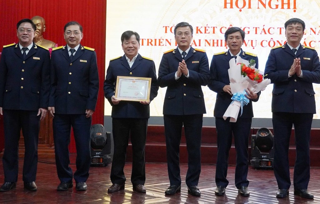 Thu ngân sách Quảng Trị vượt 38% dự toán Trung ương