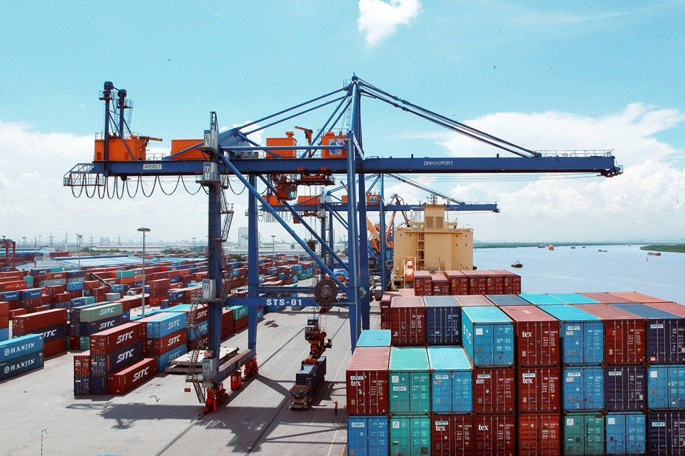 Cảng biển Hải Phòng phấn đấu đạt 122 triệu tấn hàng hóa thông qua trong năm 2026