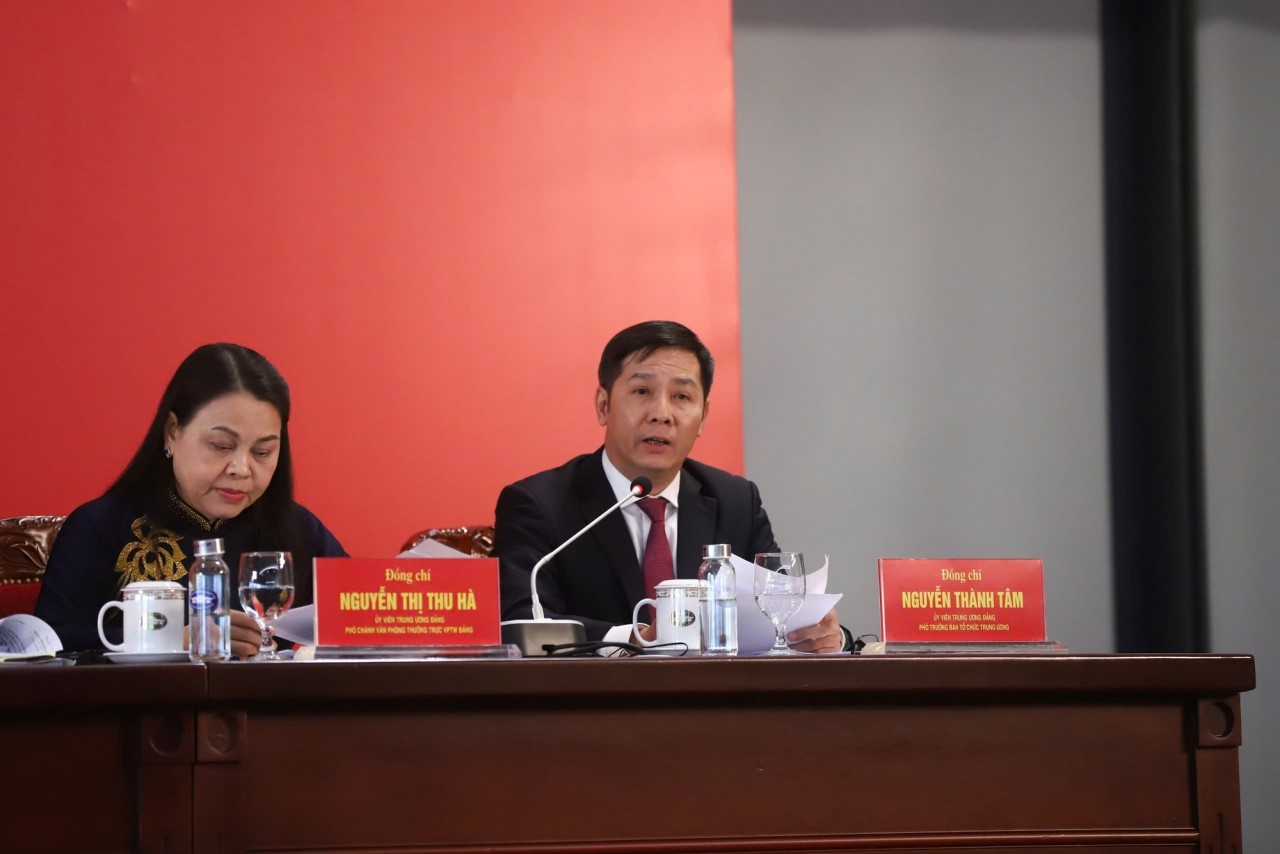 Phó trưởng Ban Tổ chức Trung ương thông tin về công tác nhân sự cho Đại hội XIV của Đảng