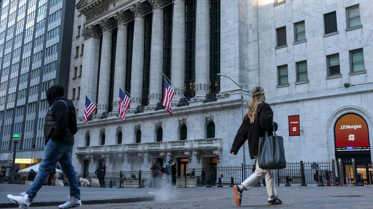 Những vết nứt bắt đầu xuất hiện tại các ngân hàng lớn nhất nước Mỹ