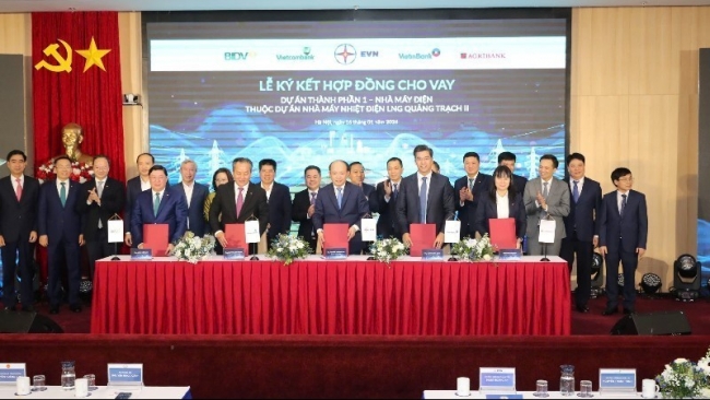 Ký hợp đồng cho vay hơn 29.500 tỷ đồng xây dựng nhà máy Nhiệt điện LNG Quảng Trạch II