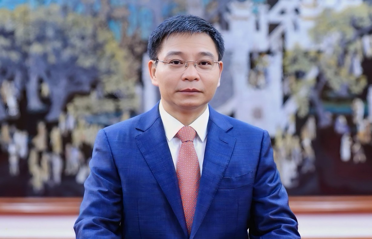 bo truong nguyen van thang tai dac cu uy vien ban chap hanh trung uong dang khoa xiv