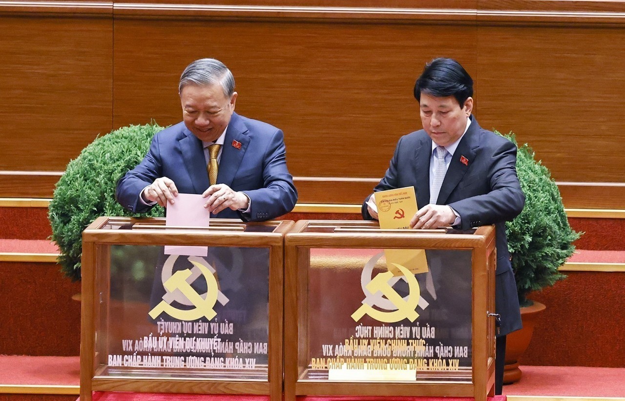 danh sach uy vien chinh thuc ban chap hanh trung uong dang khoa xiv