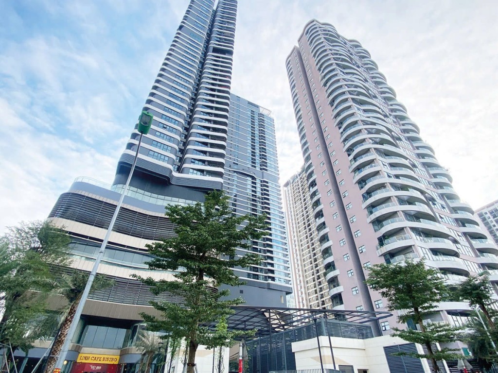 Ngân hàng chủ động "hạ độ cao" cho vay  bất động sản, vốn không còn dễ dãi