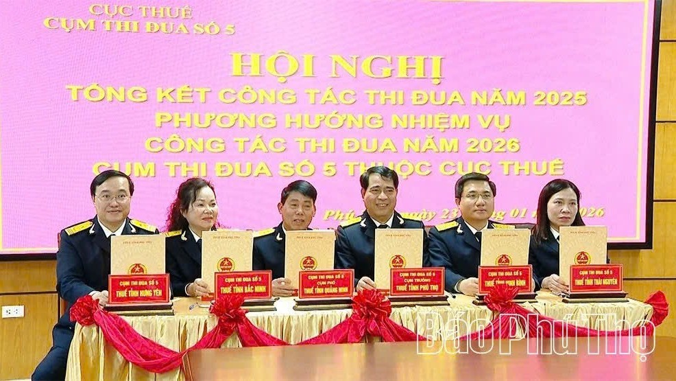 Nhiều đơn vị thuế tỉnh thi đua hoàn thành dự toán thu ngân sách