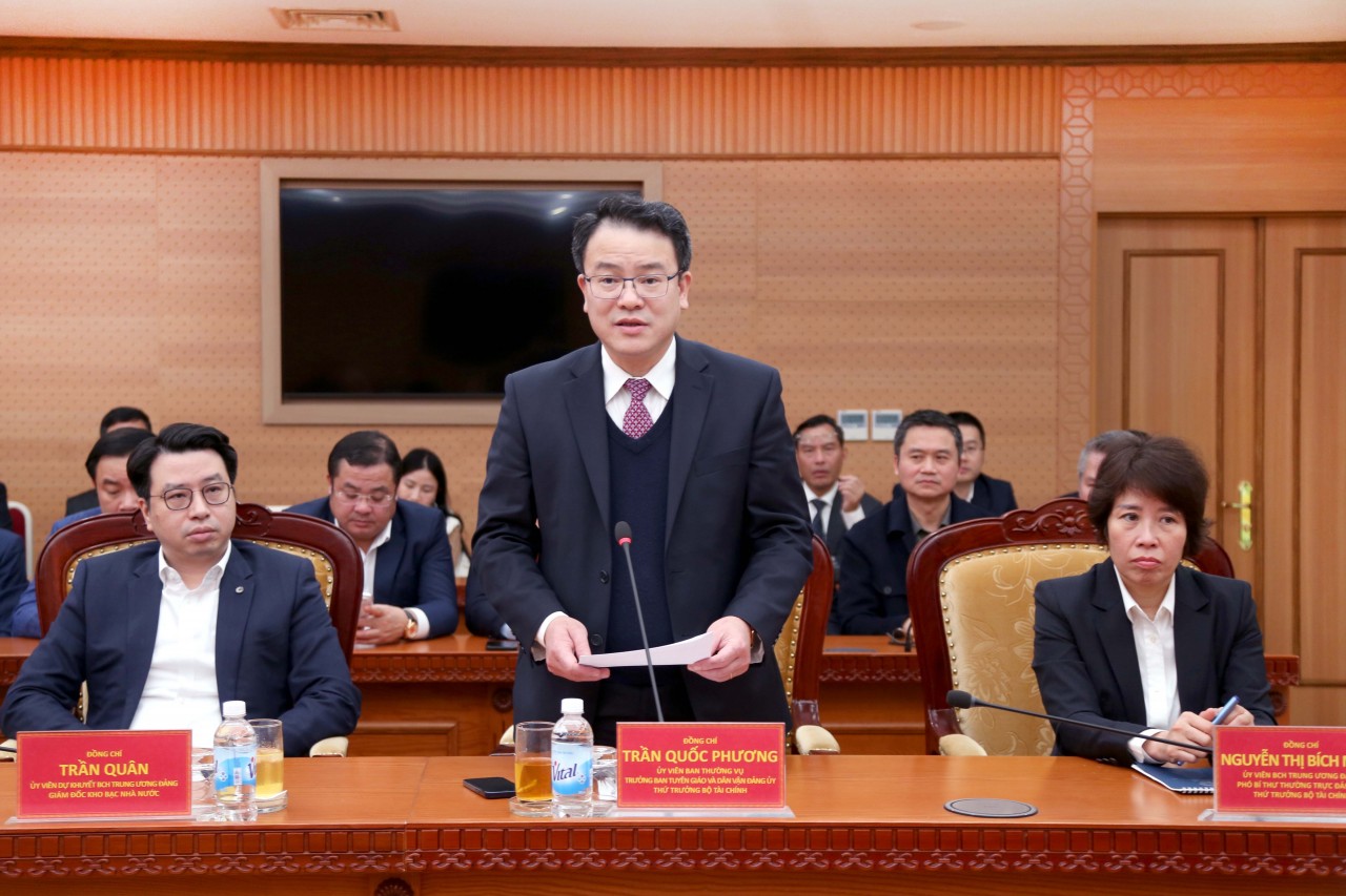 Bí Thứ Đảng ủy Bộ Tài chính Nguyễn Văn Thắng chủ trì hội nghị thông báo nhanh kết quả Đại hội XIV của Đảng