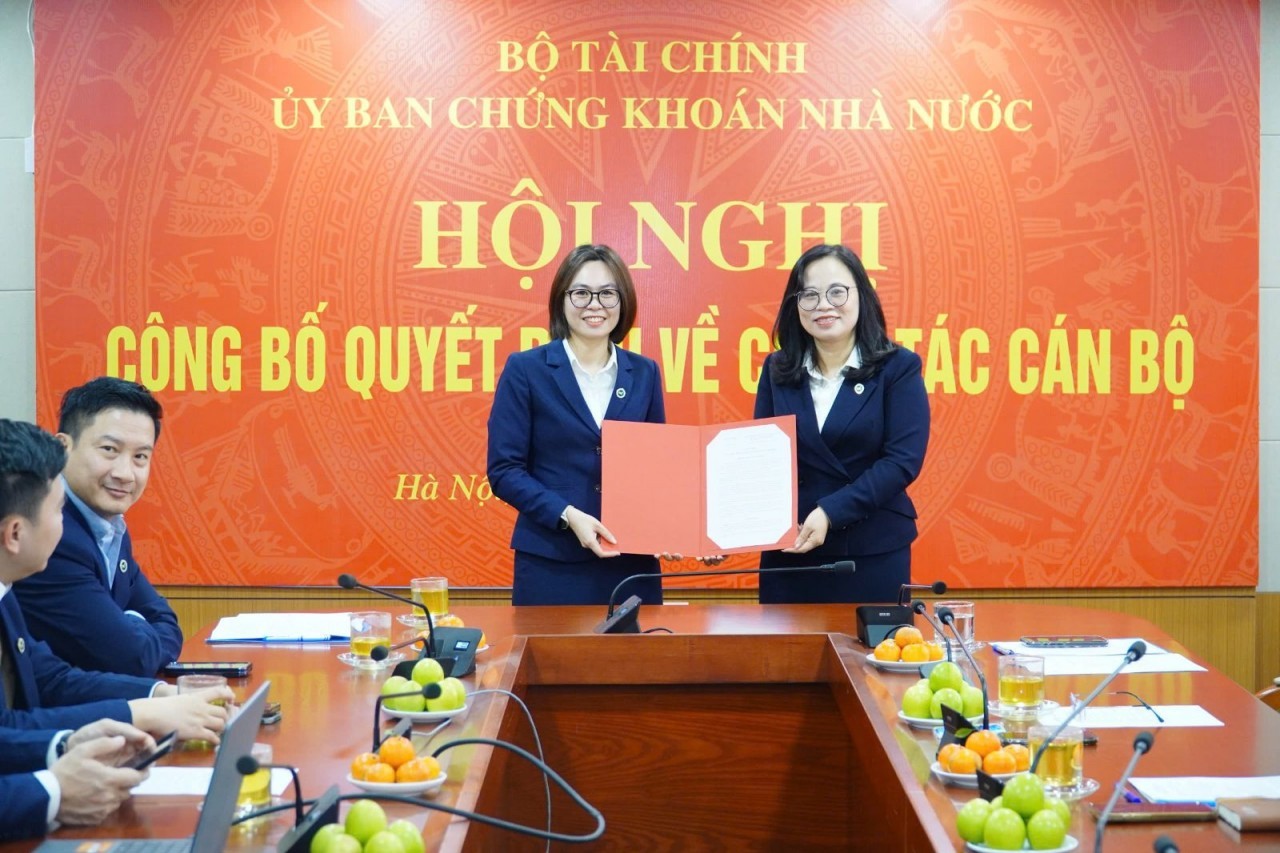 Công bố Quyết định bổ nhiệm Phó Trưởng ban Giám sát thị trường chứng khoán