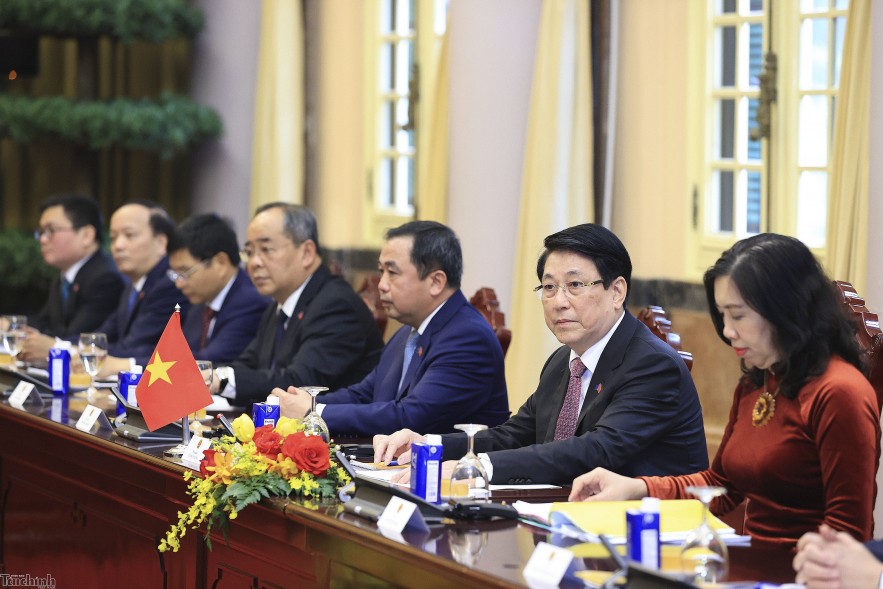 Sau 5 năm triển khai, Hiệp định Thương mại tự do Việt Nam - EU (EVFTA) tiếp tục phát huy hiệu quả rõ nét, đưa Việt Nam trở thành đối tác thương mại hàng hóa lớn nhất của EU trong ASEAN, và EU là đối tác thương mại lớn thứ tư của Việt Nam.