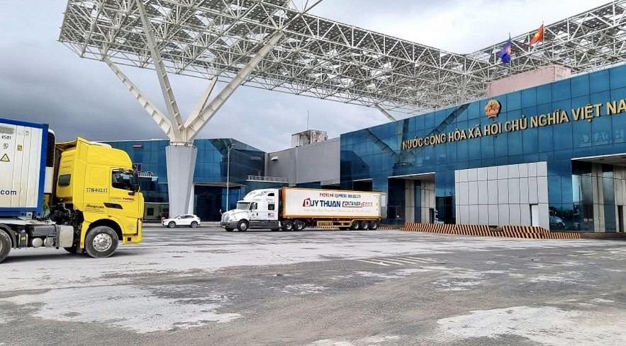 Chính phủ quyết định thí điểm cửa khẩu thông minh tại cặp cửa khẩu Móng Cái - Đông Hưng