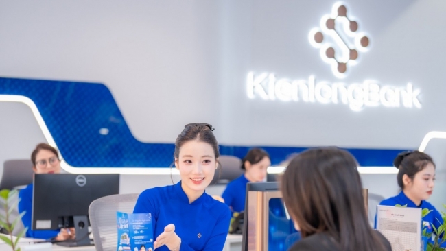 kienlongbank ra mat khong gian giao dich the he moi bank lightly live easy