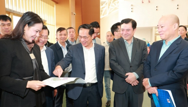 Phó Thủ tướng Bùi Thanh Sơn kiểm tra tiến độ Hội chợ Mùa Xuân 2026
