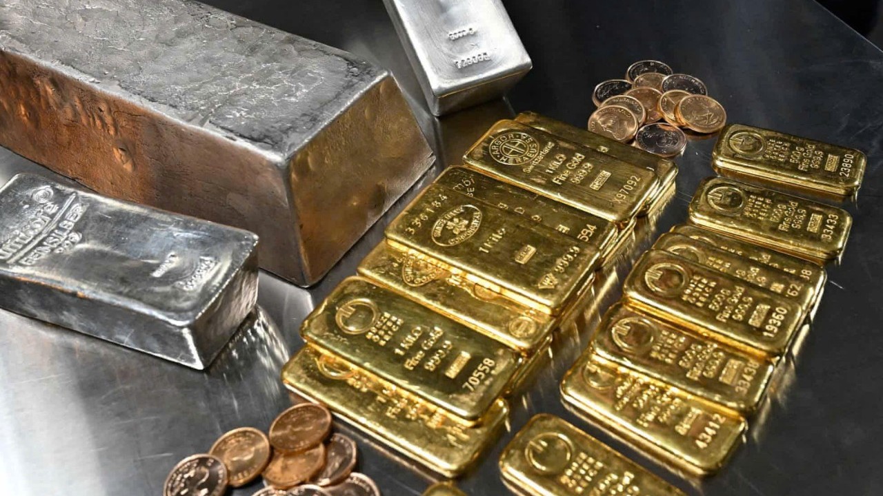 Giá vàng và bạc giảm mạnh sau đợt tăng kỷ lục: Có nên đầu tư vào lúc này?
