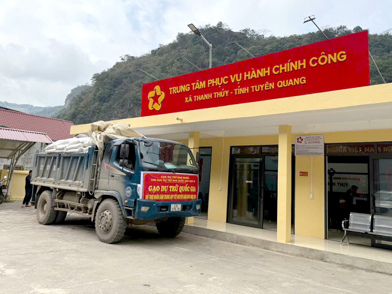 Kịp thời xuất cấp hơn 729 tấn gạo hỗ trợ nhân dân tỉnh Tuyên Quang dịp Tết Bính Ngọ 2026