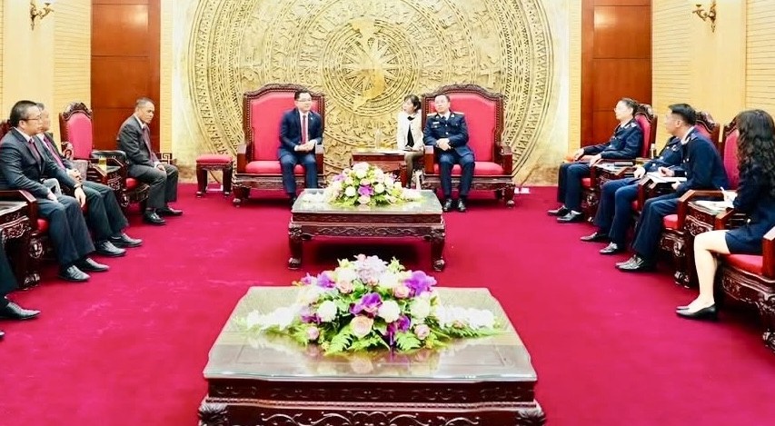 Hải quan Việt Nam nâng tầm hợp tác, chia sẻ kinh nghiệm với Hải quan Lào