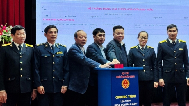Thuế tỉnh Tuyên Quang tìm được 45 hóa đơn may mắn trúng thưởng quý IV/2025