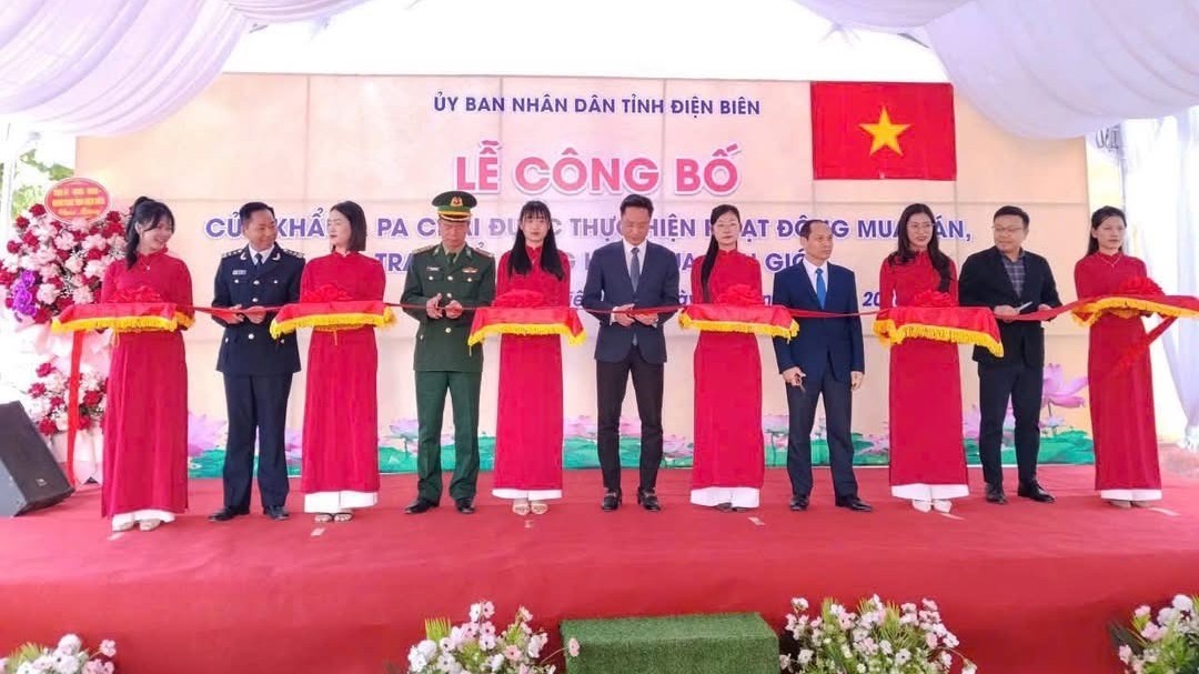 Cửa khẩu A Pa Chải chính thức khai mở giao thương