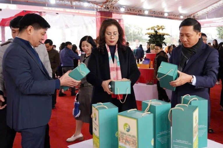 Nguồn cung dồi dào, kiểm soát chặt để bình ổn giá