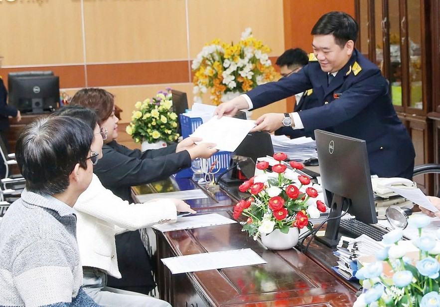 Hoàn thiện thể chế - Hoàn thiện thể chế -