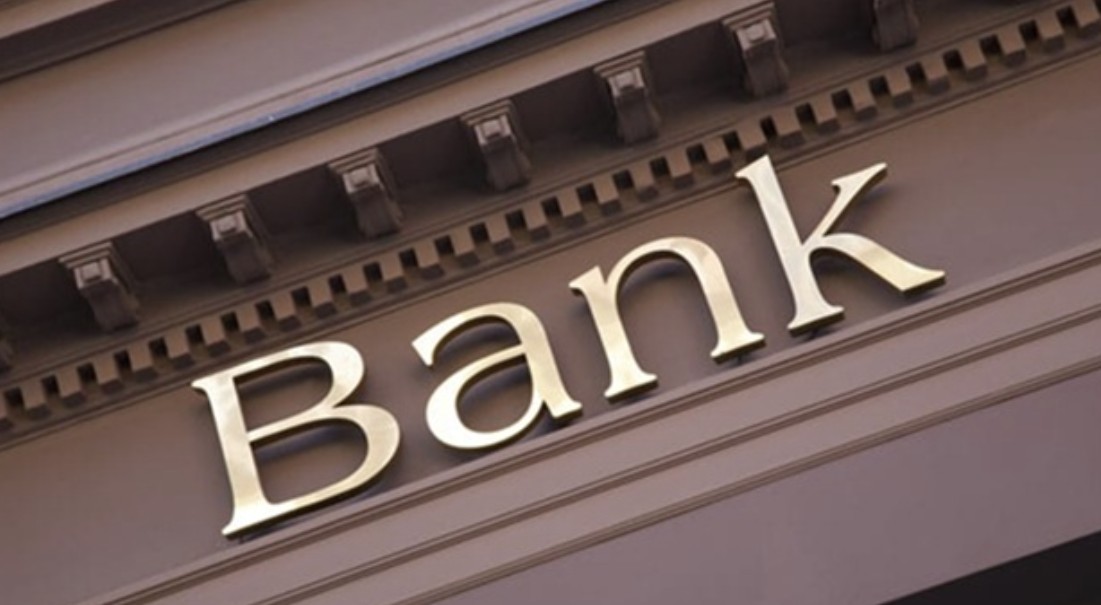 Lợi nhuận ngân hàng vượt kỳ vọng, tín dụng tăng gần 20%