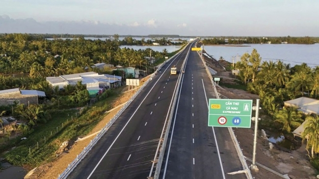 Đầu tư công - đòn bẩy chiến lược cho phát triển kinh tế