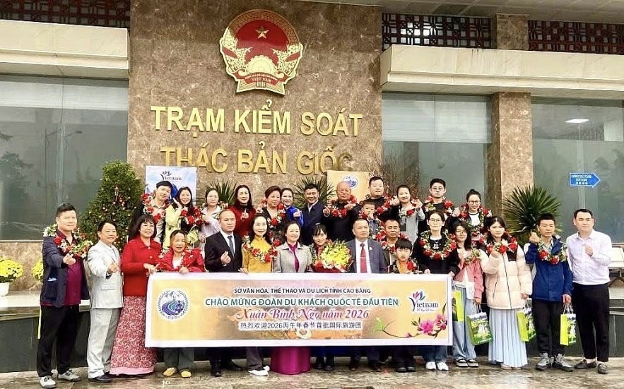 Hải quan bảo đảm xuất nhập cảnh an toàn, thông suốt tại Thác Bản Giốc đầu Xuân 2026