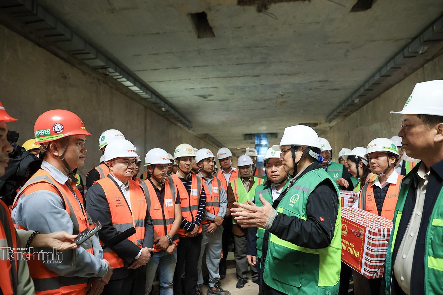 Thủ tướng kiểm tra công trình đường sắt đô thị Nhổn - ga Hà Nội Thủ tướng kiểm tra công trình đường sắt đô thị Nhổn - ga Hà Nội