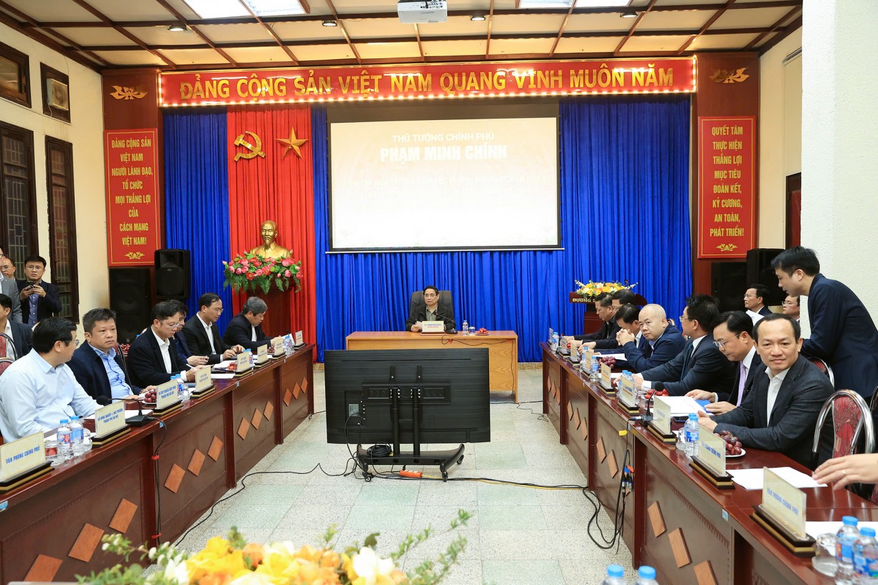 Thủ tướng Chính phủ kiểm tra công trình đường sắt đô thị Nhổn – Ga Hà Nội Thủ tướng Chính phủ kiểm tra công trình đường sắt đô thị Nhổn – Ga Hà Nội