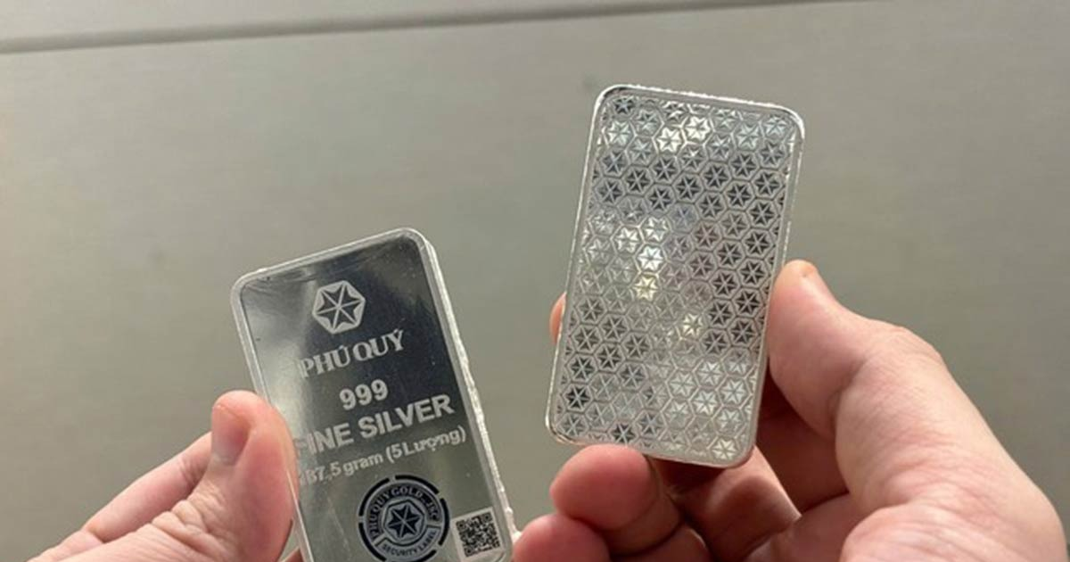 Giá ca cao lao xuống đáy gần 3 năm, bạc trở lại mốc cao nhất