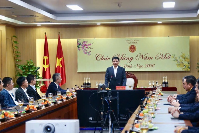 nganh tai chinh lam viec som vao viec ngay tu ngay dau nam moi