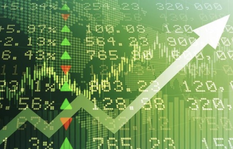 VN-Index rung lắc khi tiệm cận đỉnh 1.900 điểm