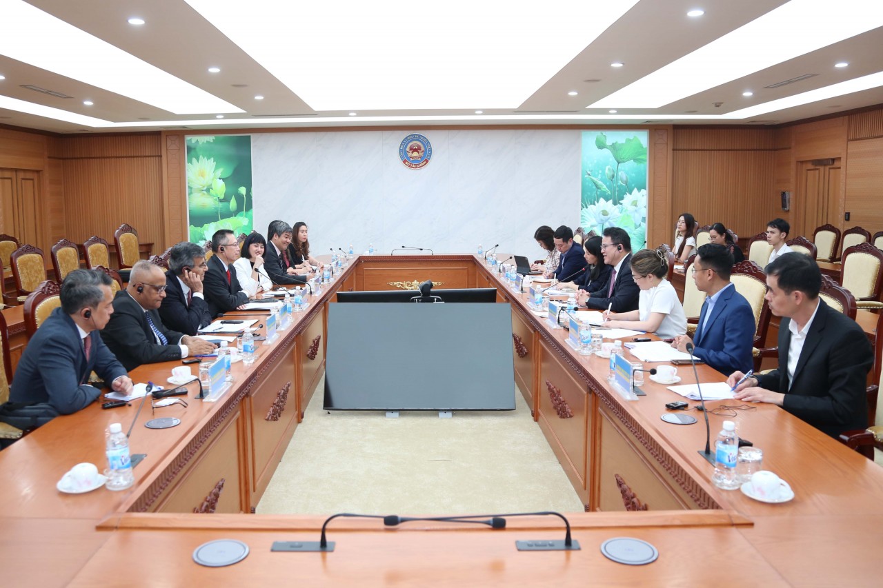 ADB dự kiến mở rộng quy mô tài trợ vốn cho Việt Nam