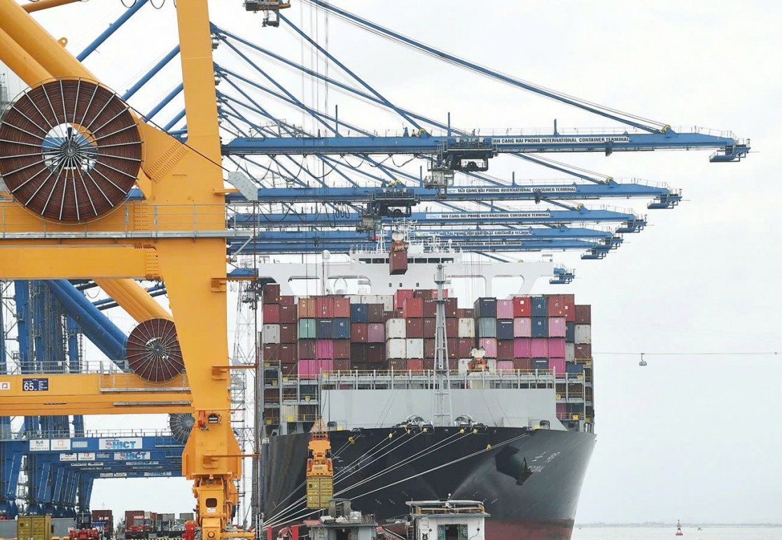 xung dot trung dong xuat khau doi mat thach thuc truoc cu soc nang luong va logistics