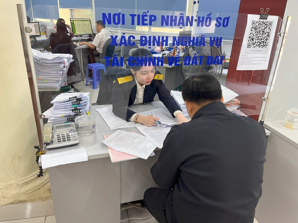 Thuế tỉnh Quảng Ninh thu ngân sách 2 tháng đầu năm đạt 8.877 tỷ đồng Thuế tỉnh Quảng Ninh thu ngân sách 2 tháng đầu năm đạt 8.877 tỷ đồng