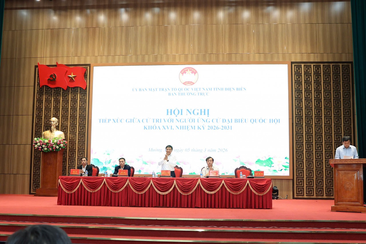 Bộ trưởng Nguyễn Văn Thắng cùng các ứng cử viên Đại biểu Quốc hội khóa XVI tiếp xúc cử tri đơn vị bầu cử số 3, tỉnh Điện Biên