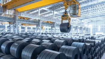 Ngày 7/3: Giá thép và quặng sắt biến động mạnh do căng thẳng tại Eo biển Hormuz