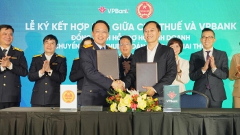 Cục Thuế và VPBank đồng hành hỗ trợ hộ kinh doanh chuyển đổi từ thuế khoán sang kê khai