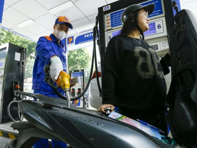 gia xang dau dong loat tang tu 15h ngay 73