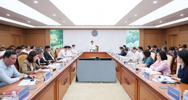 Kiên định mục tiêu tăng trưởng 10%, phát huy tối đa nội lực