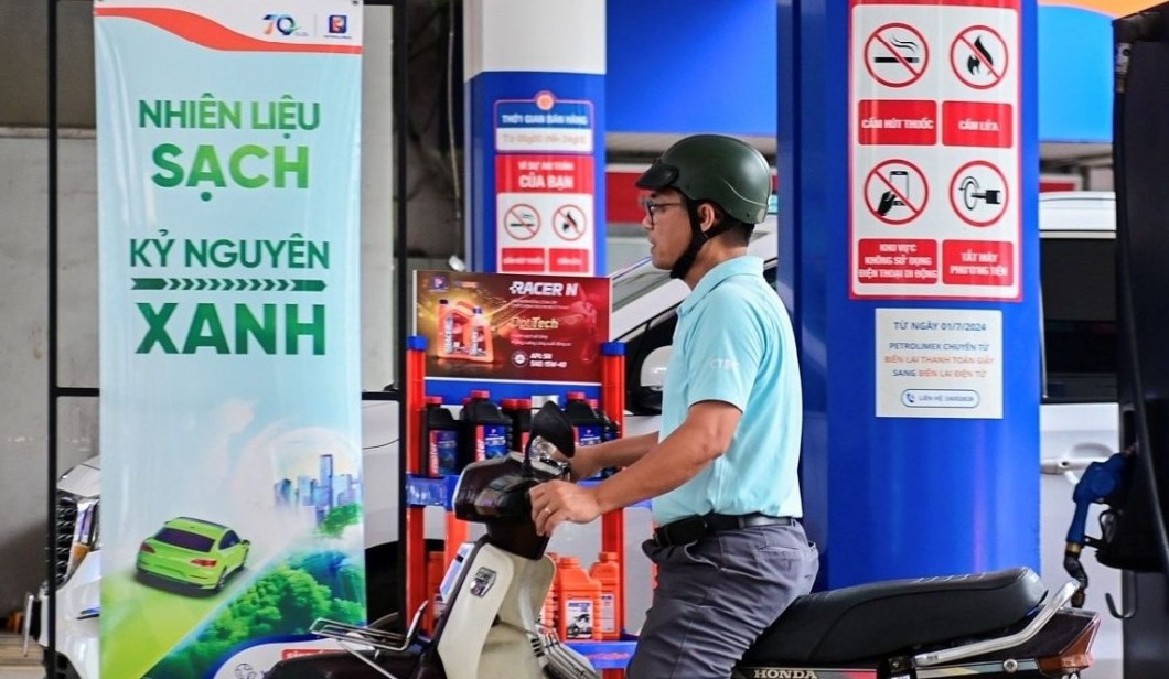 chu dong nguyen lieu cho xang sinh hoc e10 can chinh sach dai han va va chuoi cung ung ben vung