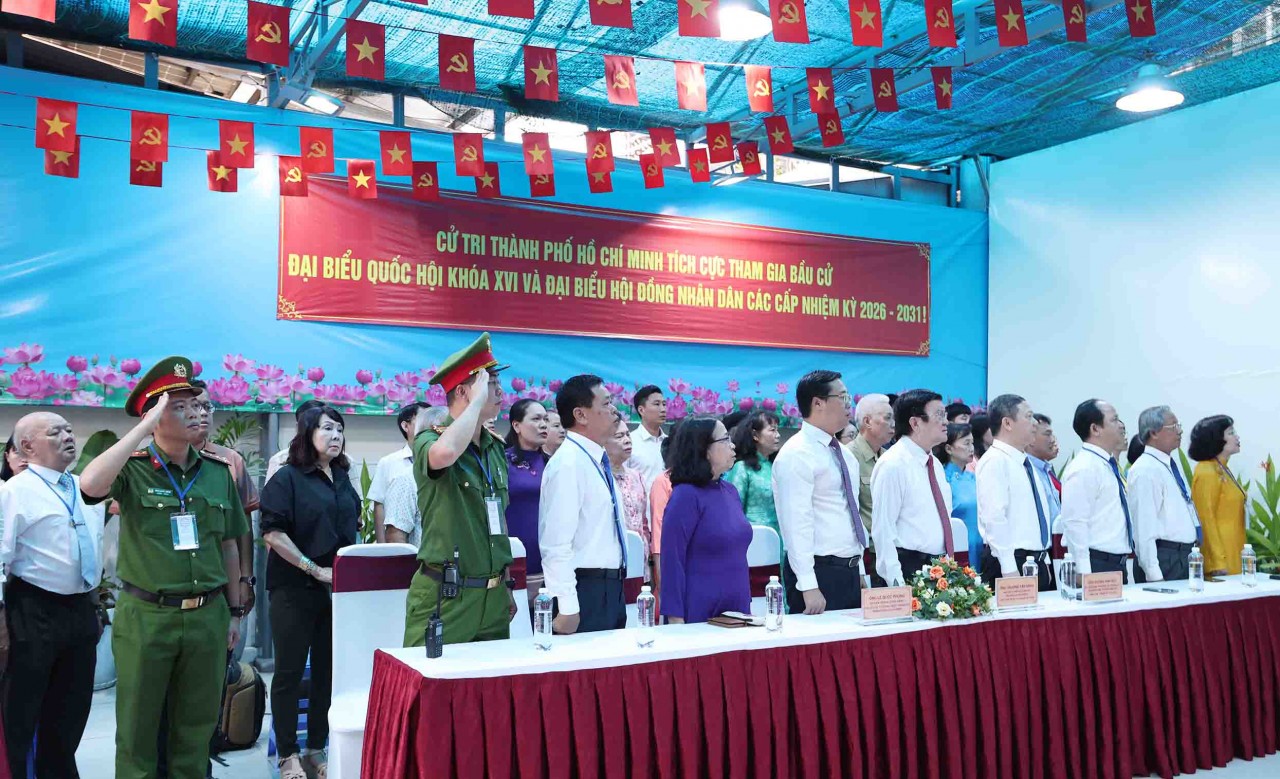 Ngày hội bầu cử tại TP.Hồ Chí Minh: Hơn 13% cử tri đã tham gia bỏ phiếu sau 2 giờ khai mạc