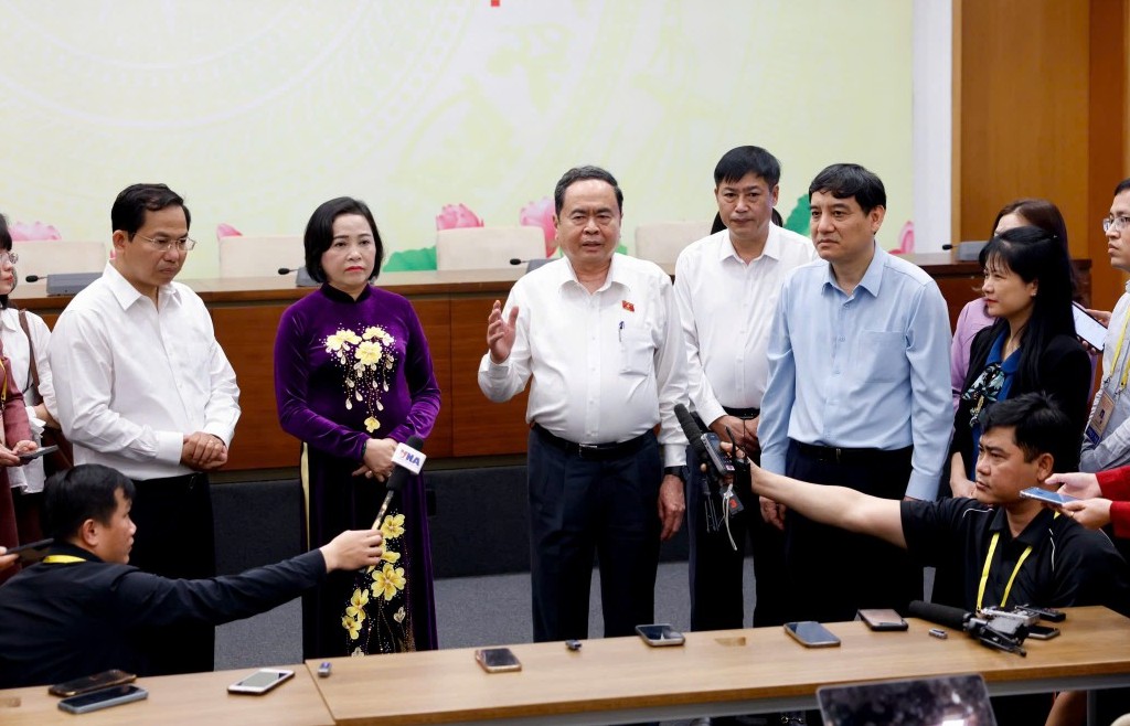 chu tich quoc hoi danh gia cao cong tac tuyen truyen cho cuoc bau cu