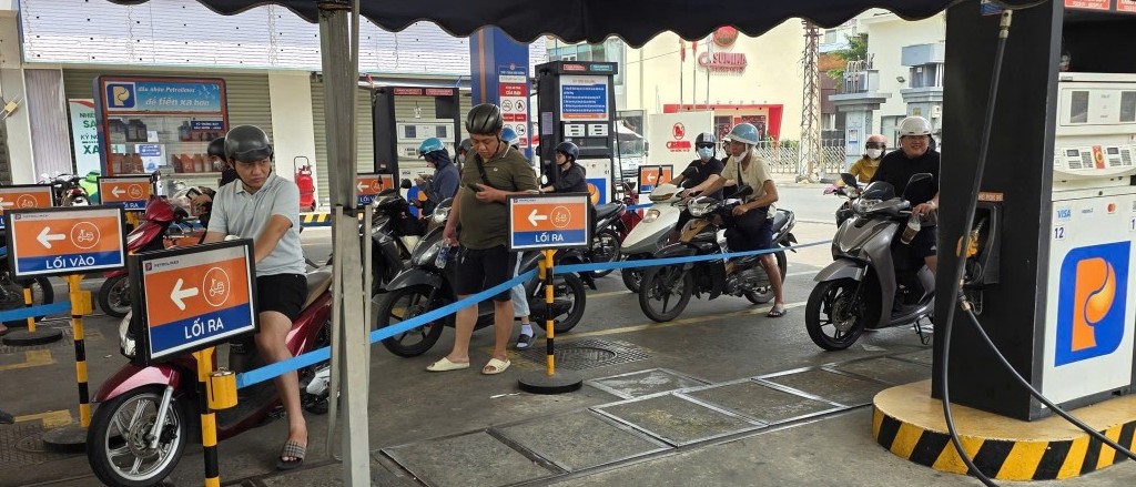 TP. Hồ Chí Minh tăng cường kiểm soát thị trường xăng dầu, xử lý nghiêm hành vi găm hàng