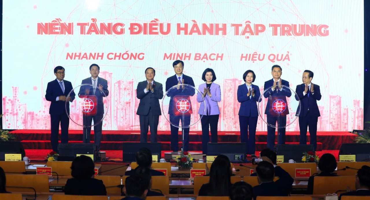 Khai trương Nền tảng điều hành tập trung của Đoàn ĐBQH và HĐND 2 cấp thành phố Hà Nội Khai trương Nền tảng điều hành tập trung của Đoàn ĐBQH và HĐND 2 cấp thành phố Hà Nội