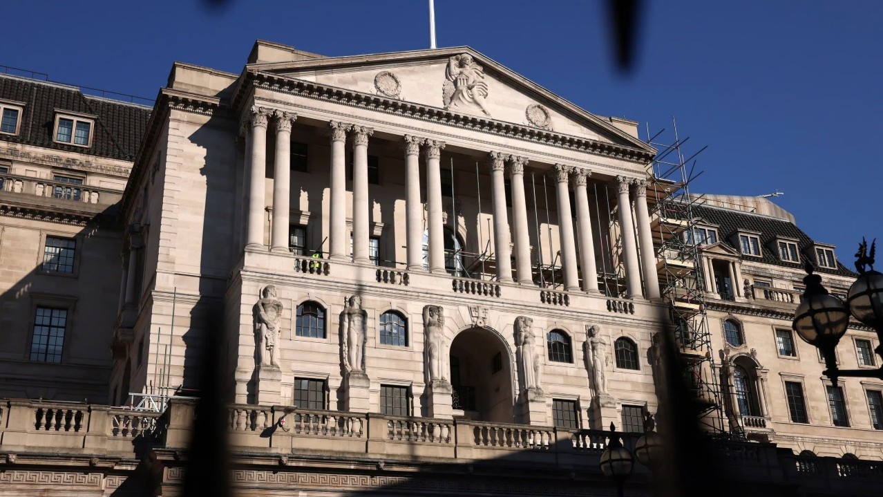 Các ngân hàng trung ương để ngỏ khả năng tăng lãi suất khi giá năng lượng tăng vọt