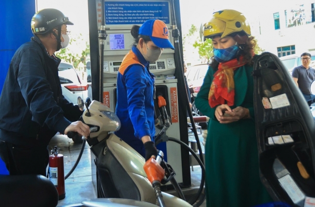 quy binh on xang dau cuoi 2025 dat hon 5600 ty dong