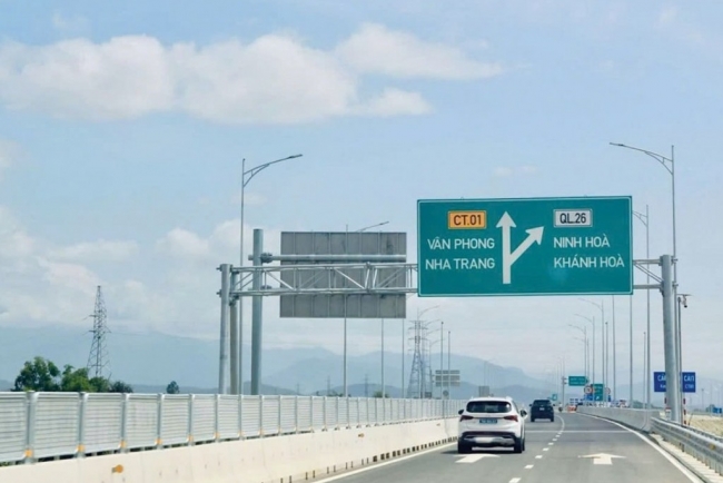 lam ro phuong an dau tu hoan thien cac tuyen cao toc